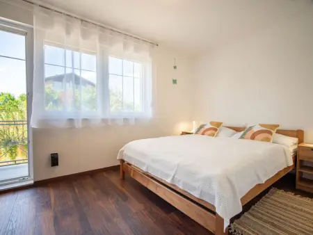 Maison Golub, 7 pers., spa et jardin à Duga Resa : photo 3