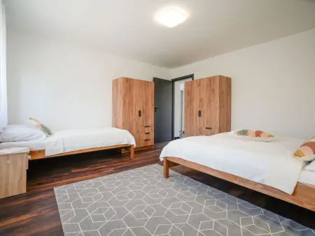 Maison Golub, 7 pers., spa et jardin à Duga Resa : photo 20