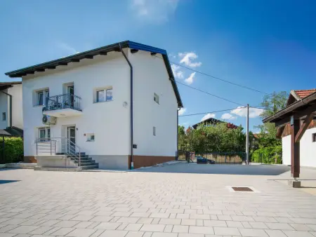 Maison Golub, 7 pers., spa et jardin à Duga Resa : photo 25