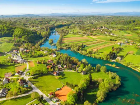 Maison Golub, 7 pers., spa et jardin à Duga Resa : photo 37