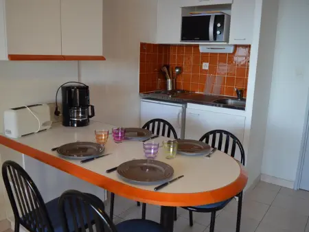 Studio cabine Banyuls, vue mer et loggia, 4 pers : photo 3