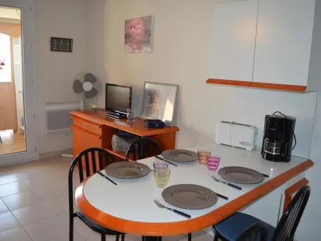 Studio cabine Banyuls, vue mer et loggia, 4 pers : photo 4