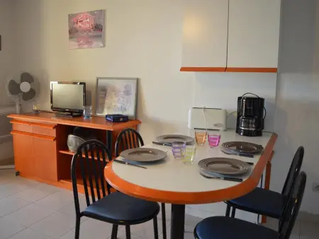 Studio cabine Banyuls, vue mer et loggia, 4 pers : photo 5