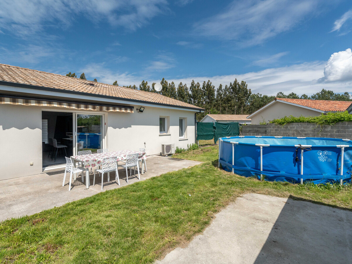 Maison 6 pers. à Parentis-en-Born, piscine et terrasse - Photo 2