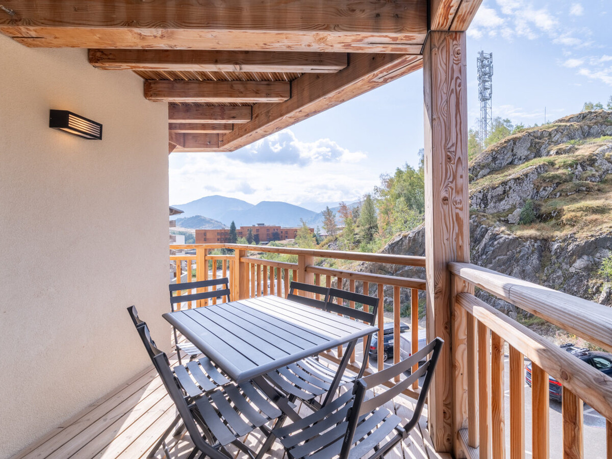 Appartement neuf 6 pers. à l'Alpe d'Huez, skis aux pieds - Photo 2