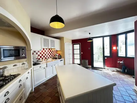 Spacieuse Maison 4 Chambres, Centre Fouras, Proche Plages - Photo 10