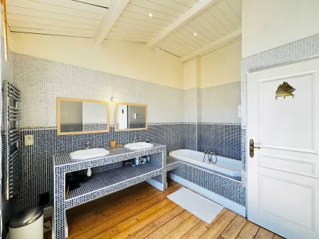 Spacieuse Maison 4 Chambres, Centre Fouras, Proche Plages - Photo 20
