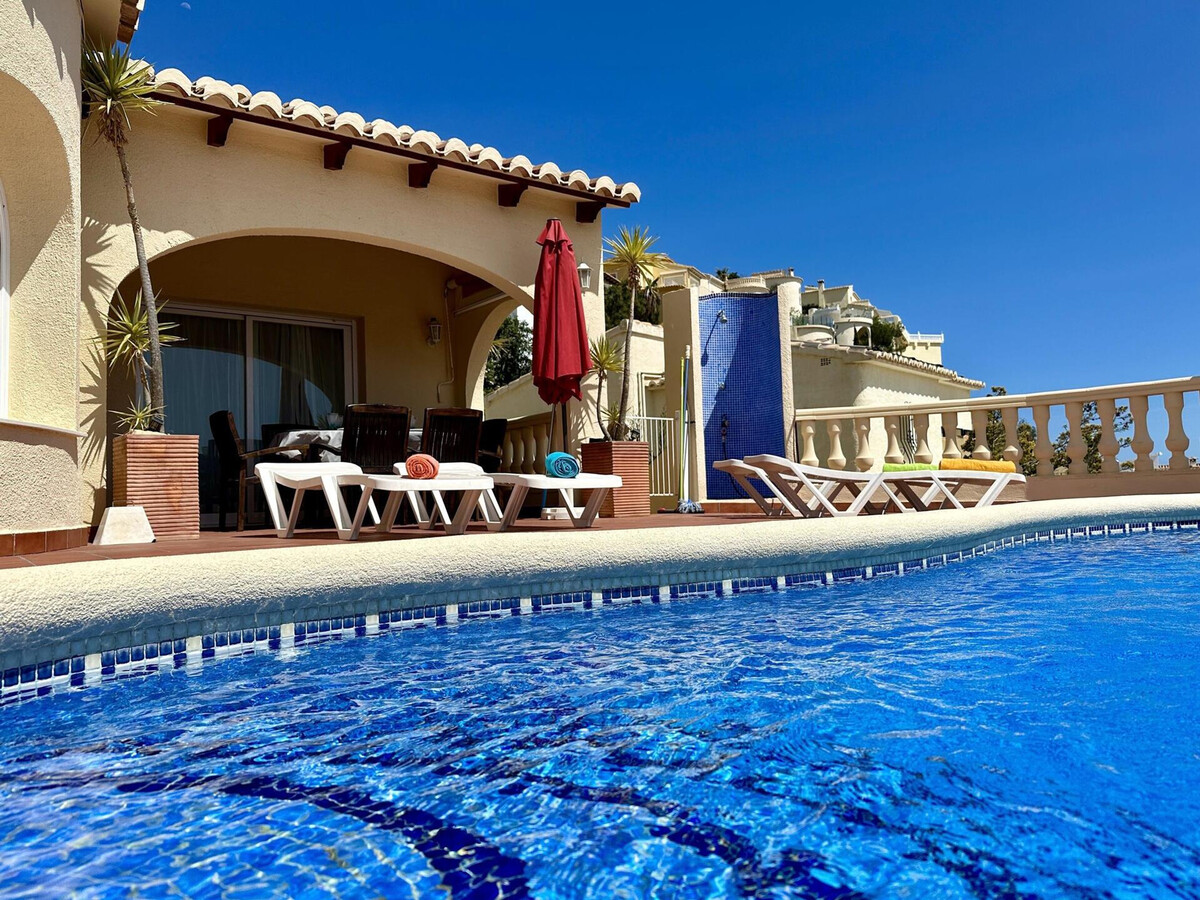 Villa 6 pers. piscine rein 8x4m, vue mer/montagnes - Photo 8