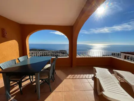 Location appartement à Benitachell, Penthouse à Benitachell avec Piscine Commune 2 Chambres