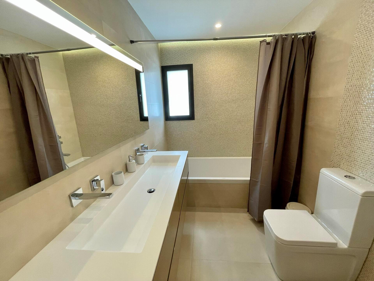 Villa moderne Benitachell, piscine privée 8x4m et vue mer - Photo 22