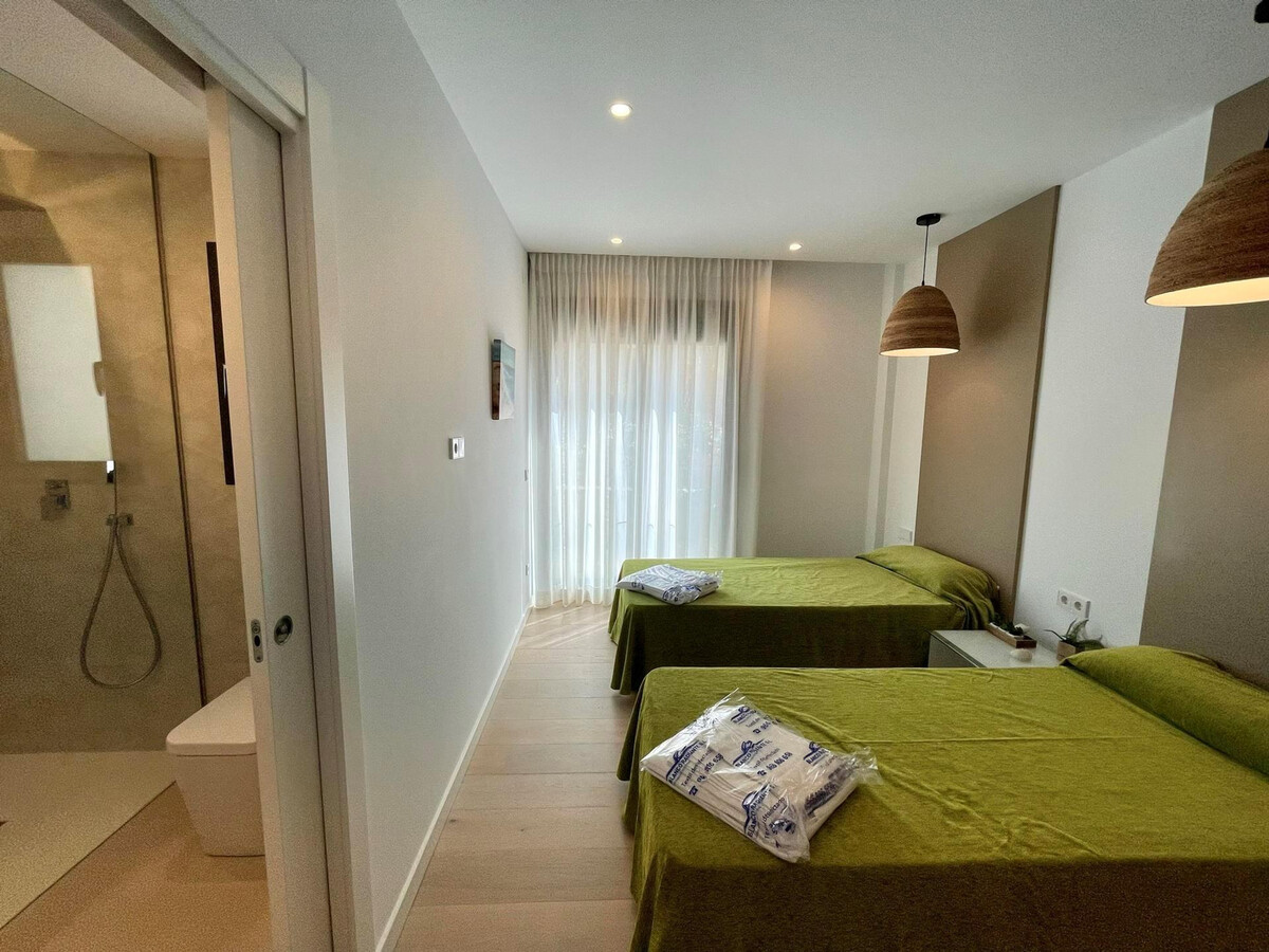 Villa moderne Benitachell, piscine privée 8x4m et vue mer - Photo 26