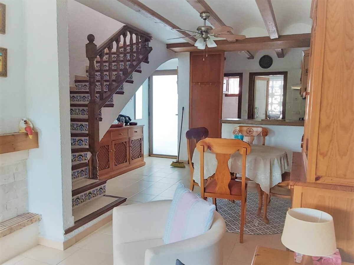 Maison de ville 84 m² à Els Poblets, piscine commune - Photo 2