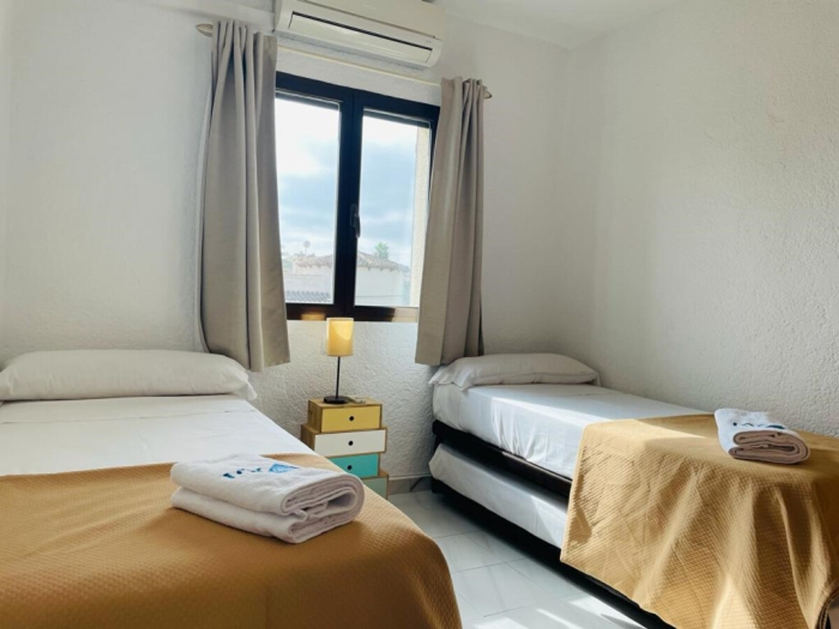 Maison Els Poblets, terrasse et piscine, 2 chambres - Photo 10