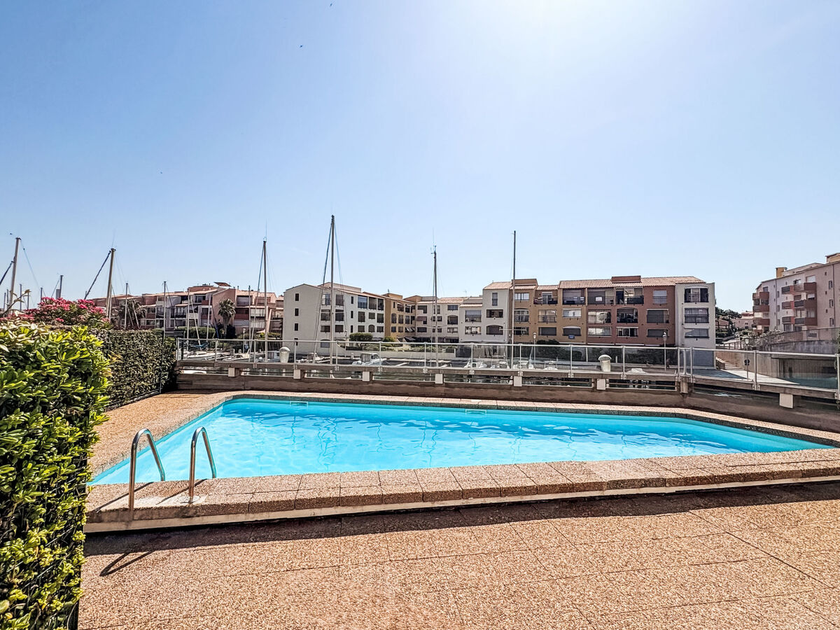 Apt Les Pêcheurs - Vue port, terrasse, piscine - Photo 28