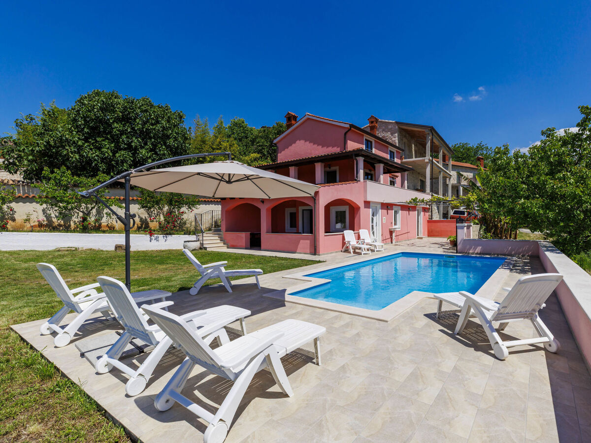 Villa Gabi, maison 3 chambres avec piscine privée à Buje - Photo 1