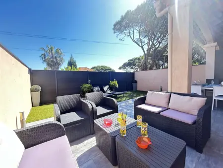 Location maison à Sainte Maxime, Villa Méditerranéenne 5 pièces, 8 pers, Terrasse, Jardin, Parking