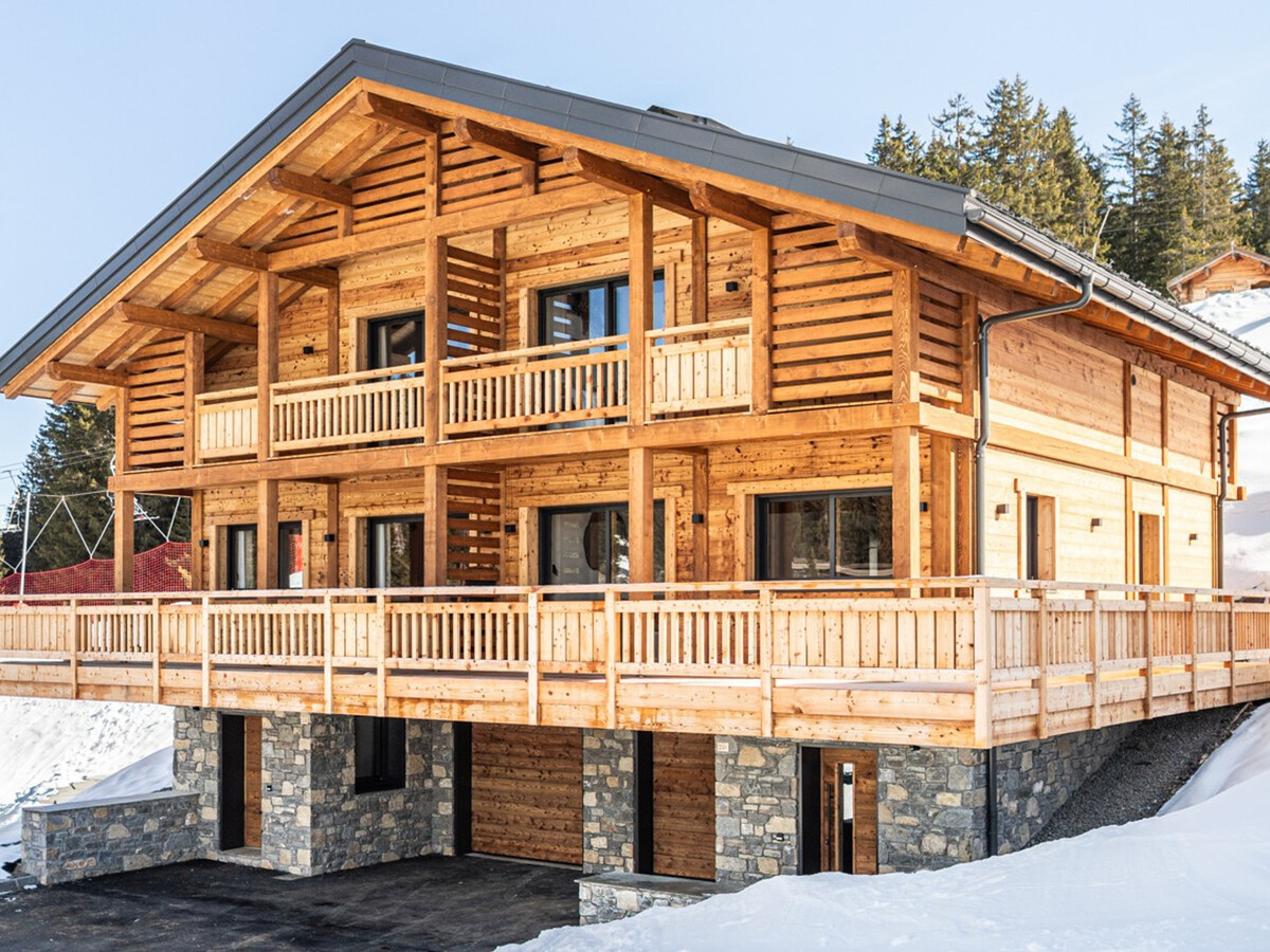 Demi-chalet neuf 3 chambres, 107 m², garage à La Clusaz - Photo 1