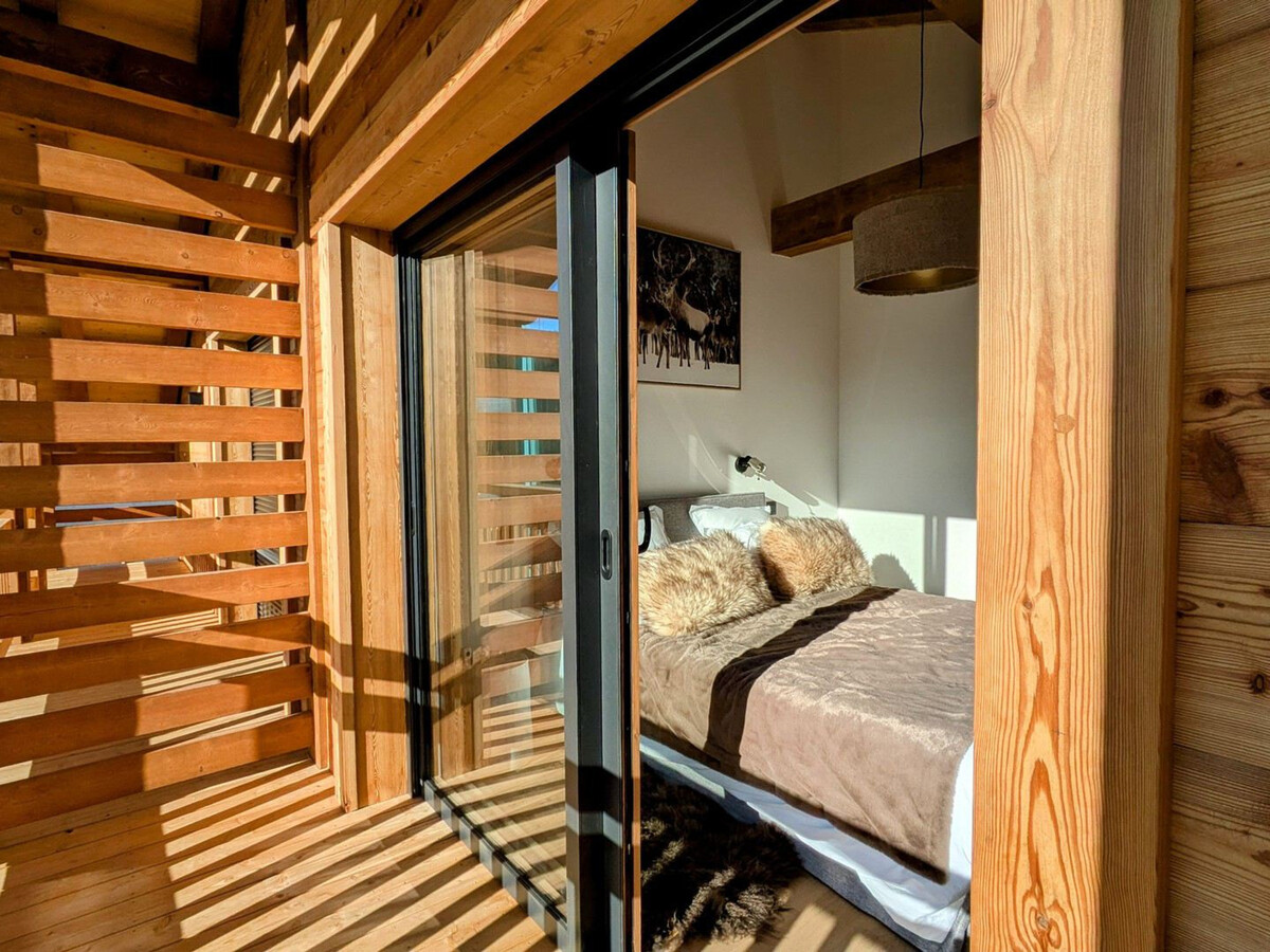 Demi-chalet neuf 3 chambres, 107 m², garage à La Clusaz - Photo 7