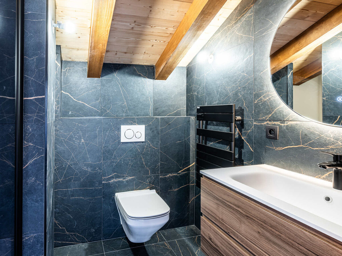 Demi-chalet neuf 3 chambres, 107 m², garage à La Clusaz - Photo 8
