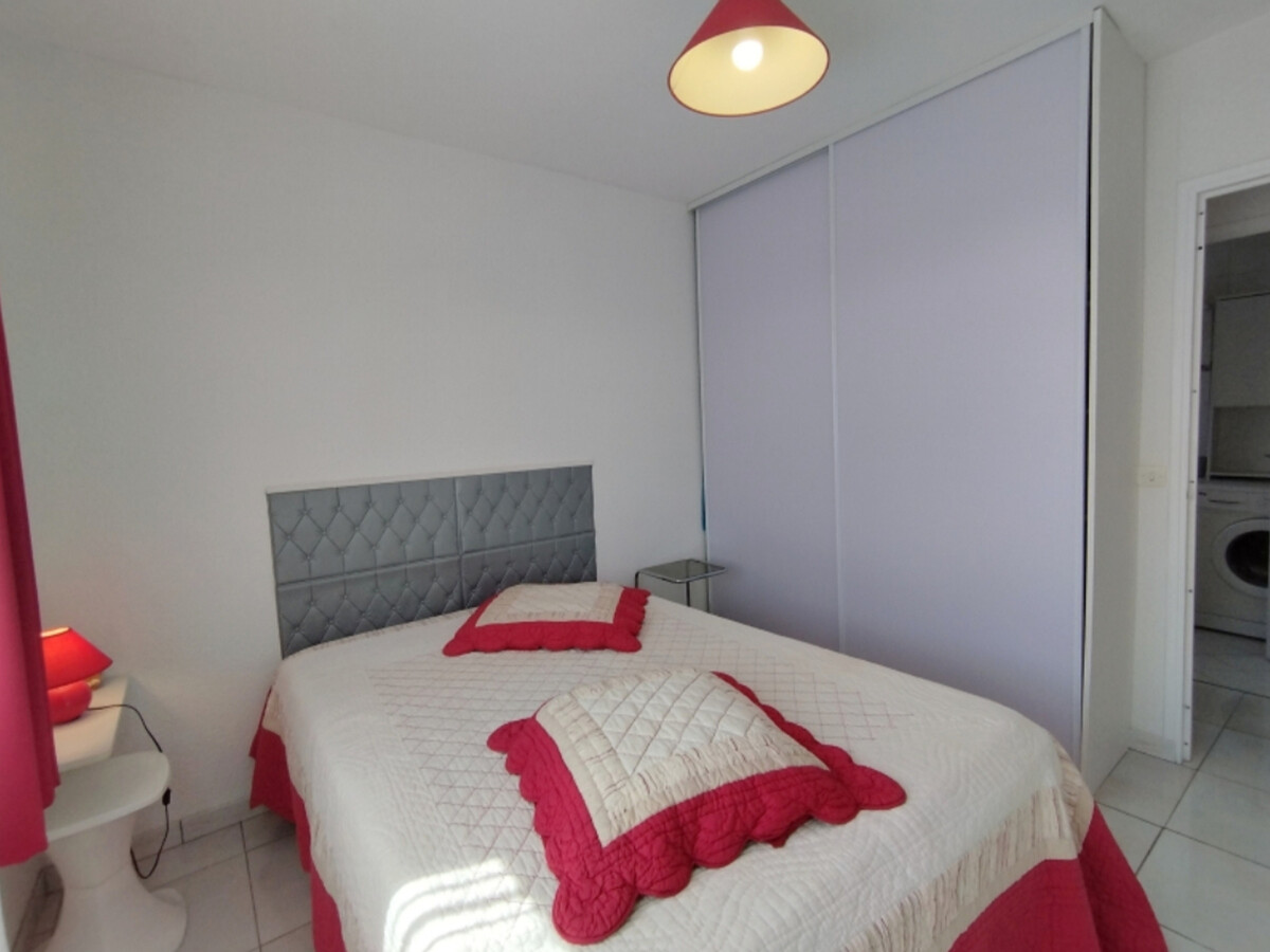 T3 49m² terrasse et parking à 100m de la plage - Photo 18