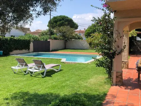 Location maison à Sant Pere Pescador, Maison Confortable avec Piscine Privée et Jardin à Sant Pere Pescador