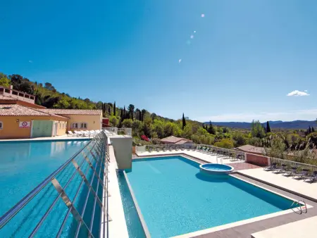 Location appartement à Callian, Callian : Appartement sécurisé près du Lac, animaux admis