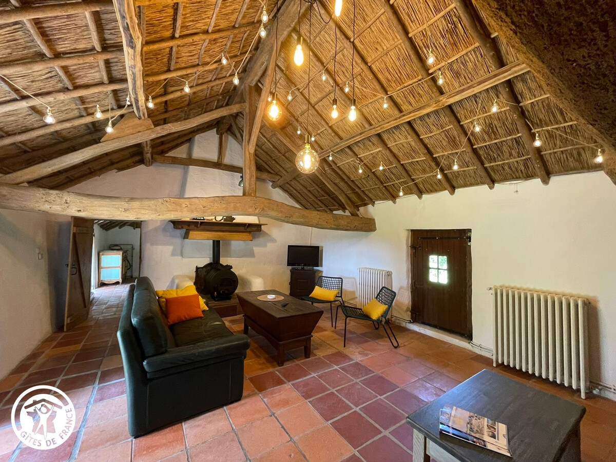 Bourrine traditionnelle avec terrain privatif à Beauvoir-sur-Mer - Photo 2