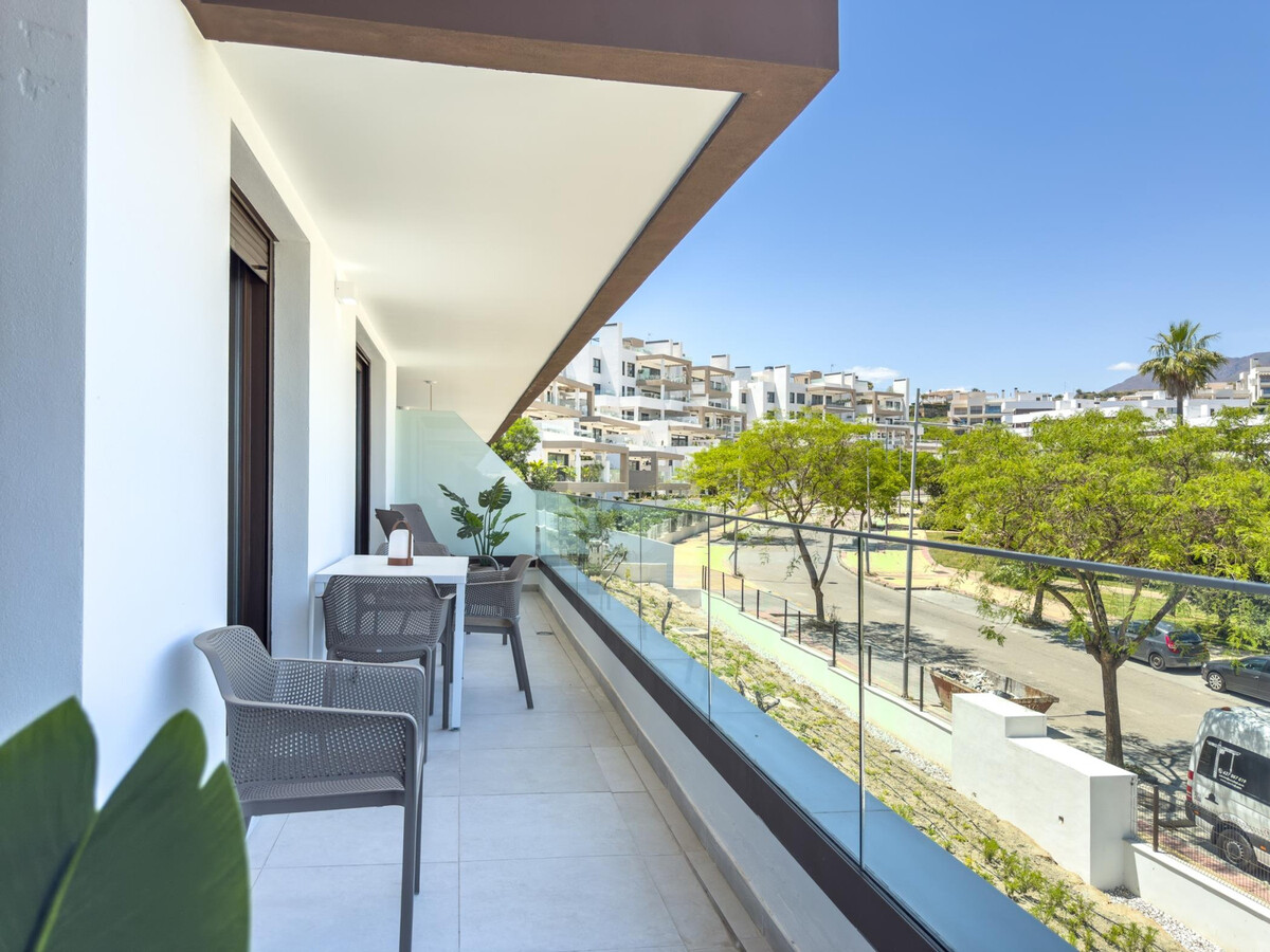 Appartement 2 chambres, piscine et terrasse à Estepona - Photo 9