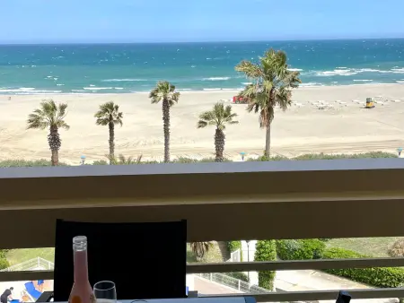 Location appartement à Canet en Roussillon, Superbe appartement avec piscine et parking sécurisé