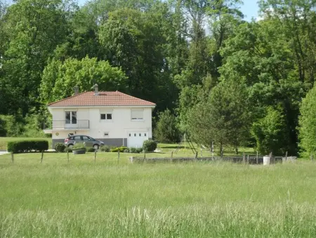 Location gite à Gy, Gîte indépendant avec étang - 3 chambres, animaux admis