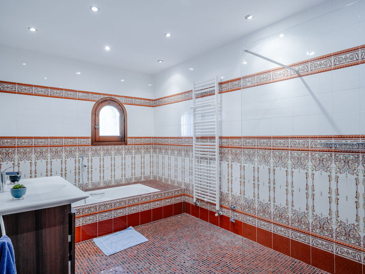 Villa Casela – 400 m², vue mer, à 20 m de la plage, Calpe - Photo 39
