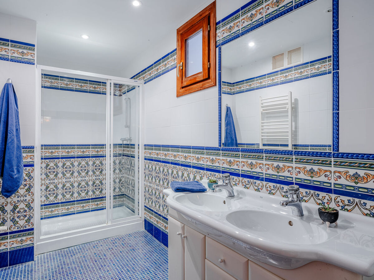 Villa Casela – 400 m², vue mer, à 20 m de la plage, Calpe - Photo 42
