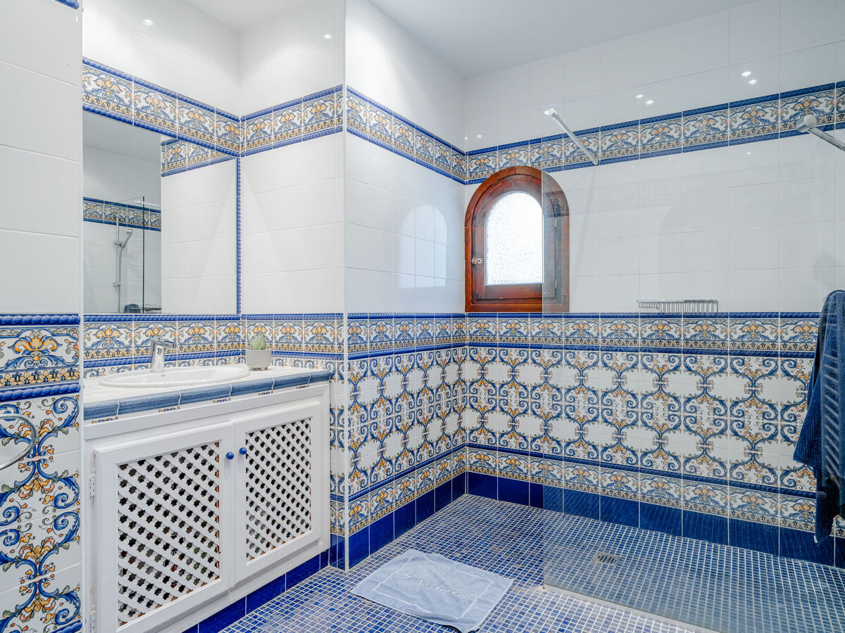 Villa Casela – 400 m², vue mer, à 20 m de la plage, Calpe - Photo 44