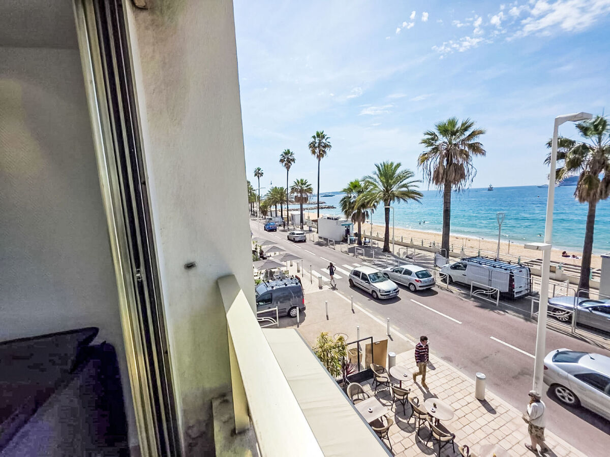 Studio rénové 2025 avec vue panoramique mer à Cannes - Photo 16