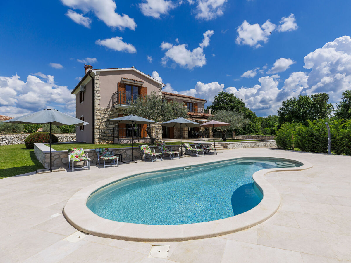 Villa Marijanin vrt, 8 pers., piscine et jardin à Sv. Lovreč - Photo 1