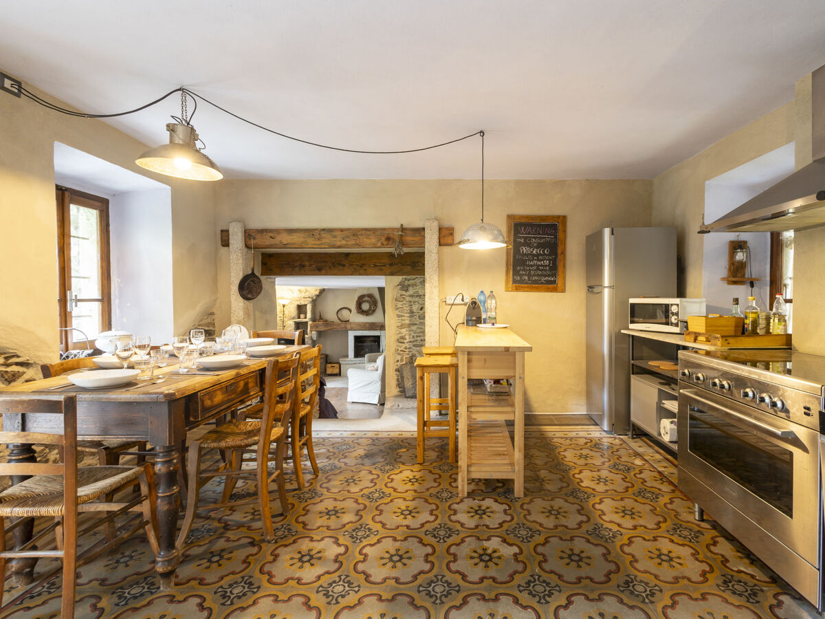 Maison Il Glicine à 250 m du lac de Mergozzo, jardin privatif - Photo 6