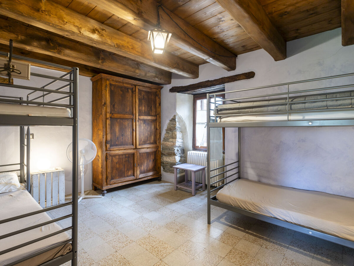 Maison Il Glicine à 250 m du lac de Mergozzo, jardin privatif - Photo 19