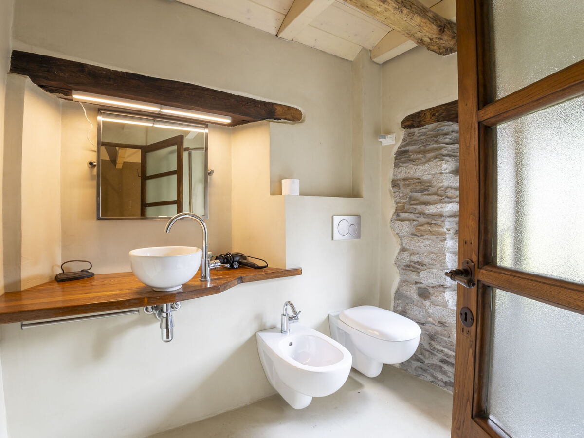 Maison Il Glicine à 250 m du lac de Mergozzo, jardin privatif - Photo 20