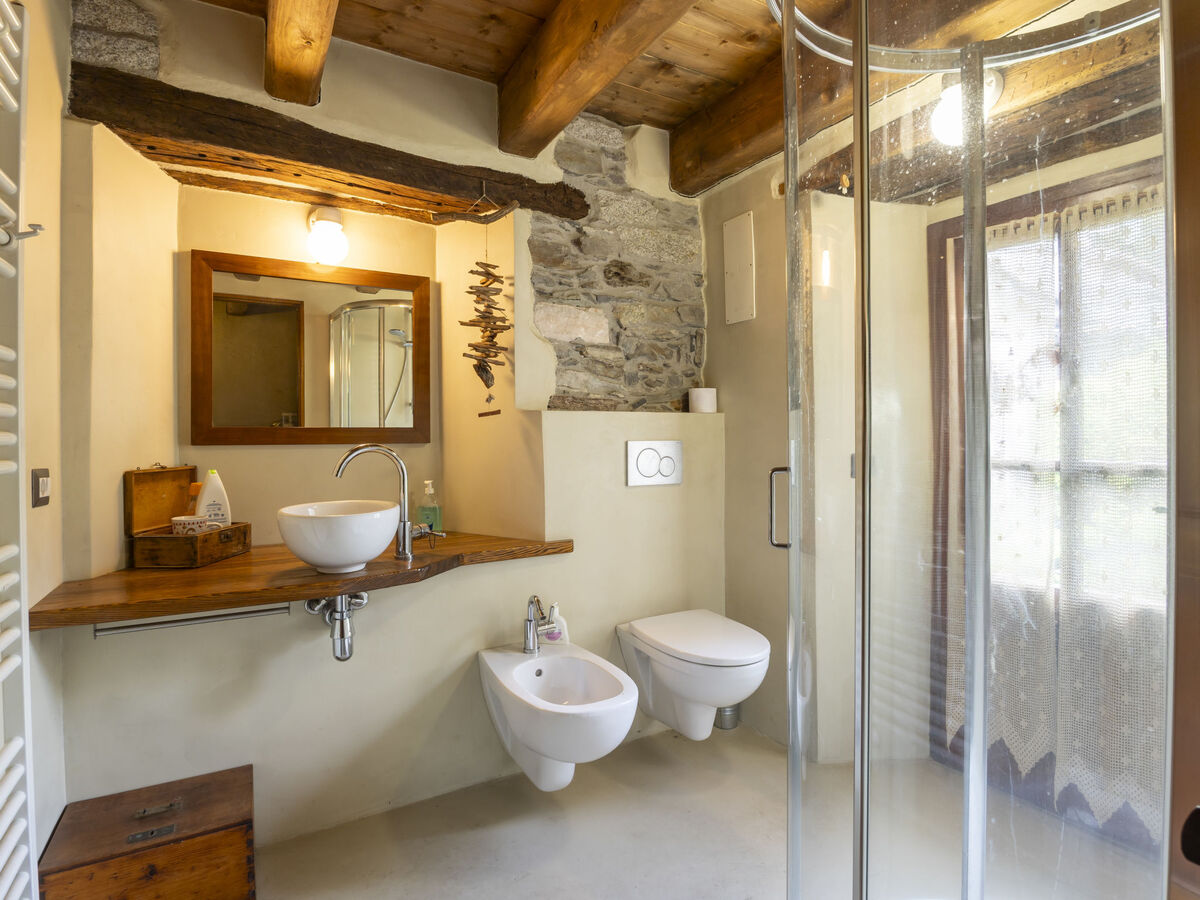 Maison Il Glicine à 250 m du lac de Mergozzo, jardin privatif - Photo 22