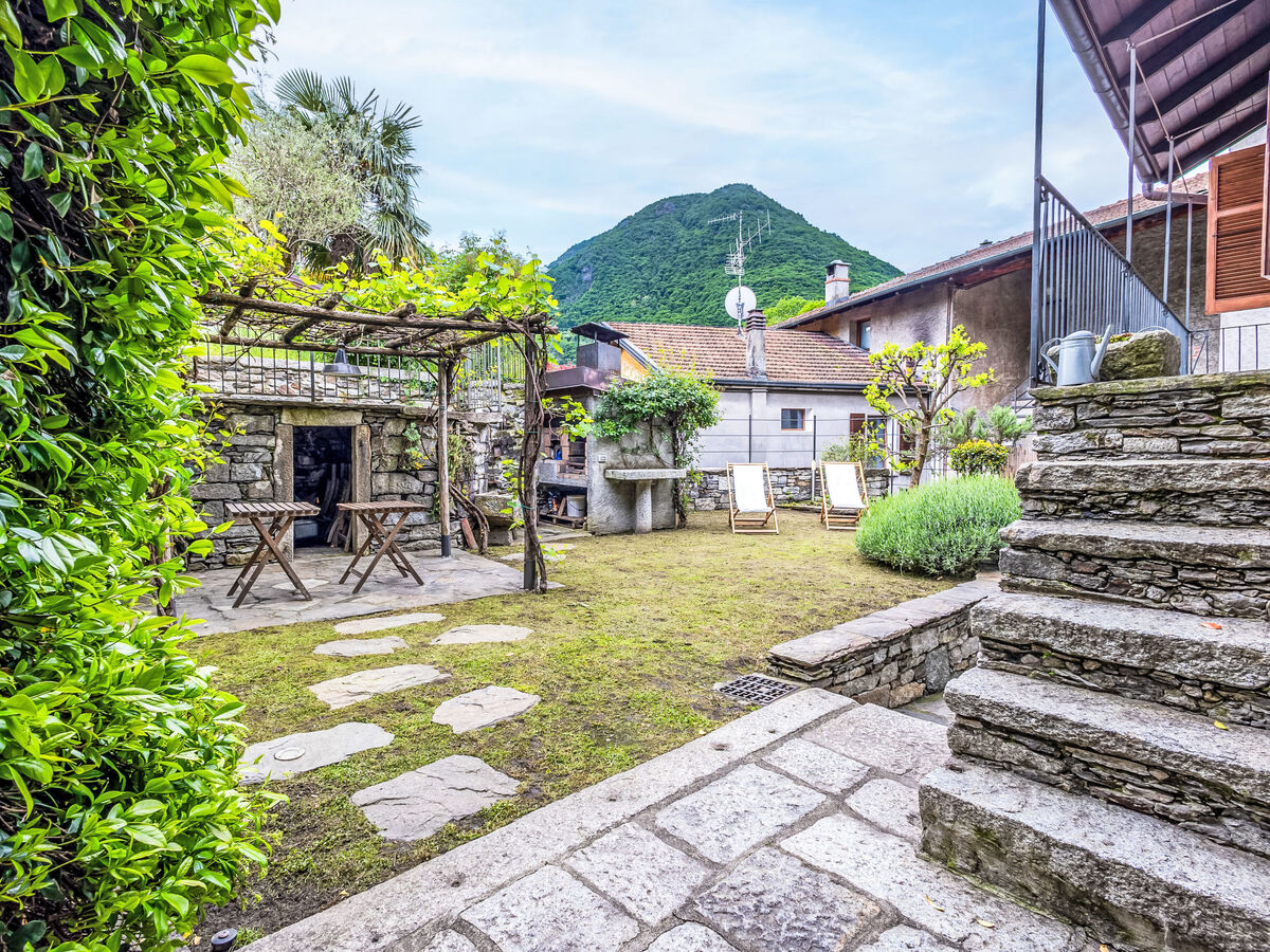 Maison Il Glicine à 250 m du lac de Mergozzo, jardin privatif - Photo 30