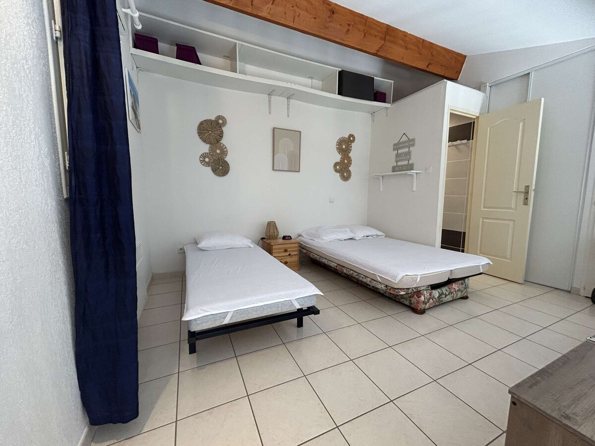 Maison 2 pièces mezzanine climatisée à 900m de la plage - Photo 12