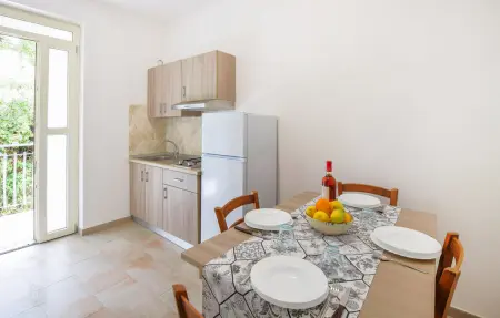 Appartement 4 personnes à Ricadi : photo 4