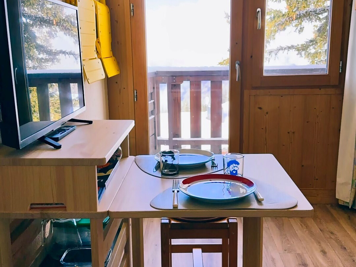 Studio 17m² ski aux pieds, balcon sud à Montvalezan - Photo 8