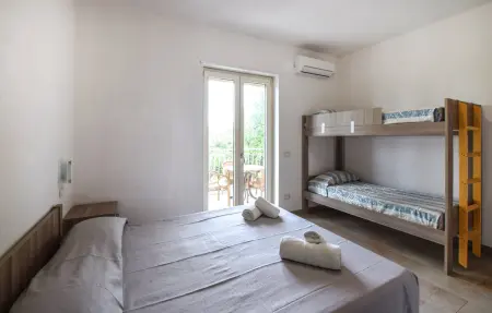 Appartement 4 personnes à Ricadi : photo 5