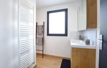Maison moderne 4 chambres à 220 m de la plage : photo 25
