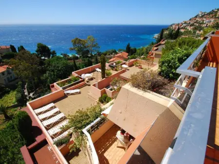 Location appartement à Roquebrune Cap Martin, Studio pour 6 avec Wi-Fi et vue mer imprenable!