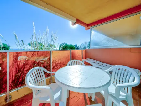 Location appartement à Roquebrune Cap Martin, Studio confortable avec Wi-Fi, pour 4, près de la mer