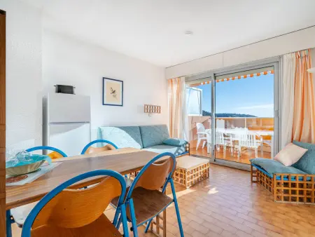Location appartement à Roquebrune Cap Martin, Appartement pour 8 personnes avec Wi-Fi, vue mer