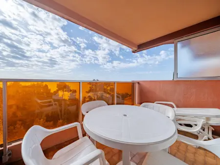 Location appartement à Roquebrune Cap Martin, Appartement 6 personnes avec Wi-Fi, vue mer à Roquebrune-Cap-Martin