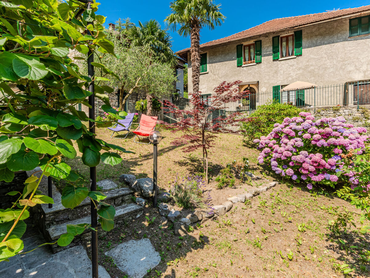 Maison Angela à Varenna, 1,3 km du lac - Photo 1
